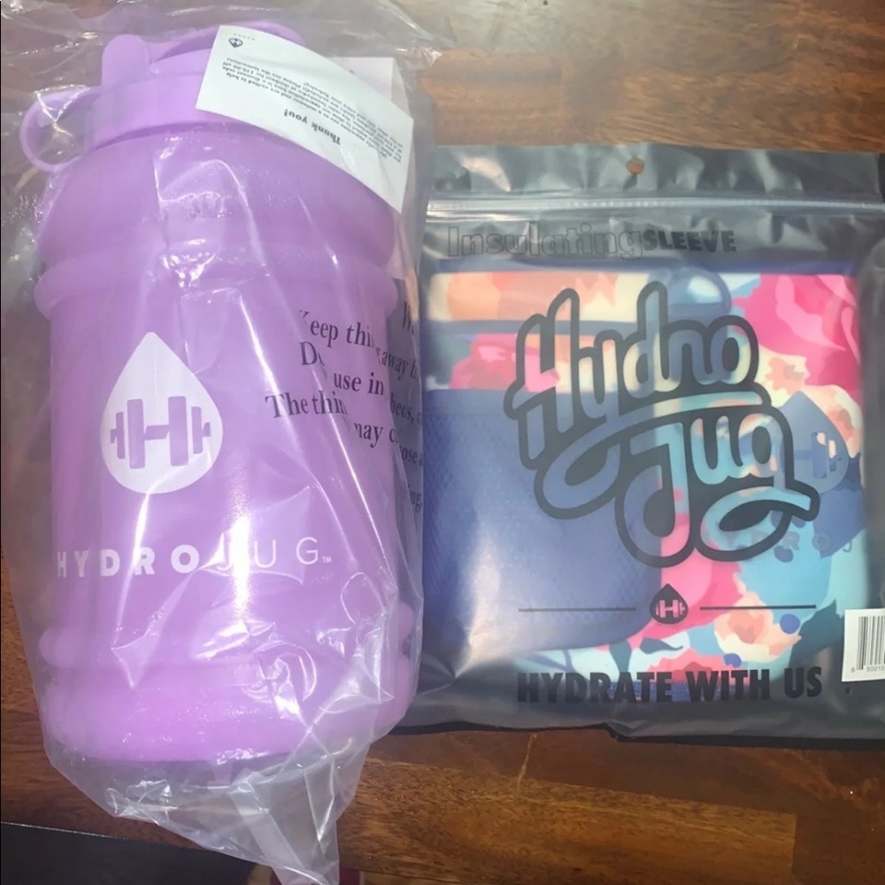 Lavender HydroJug & Floral Sleeve